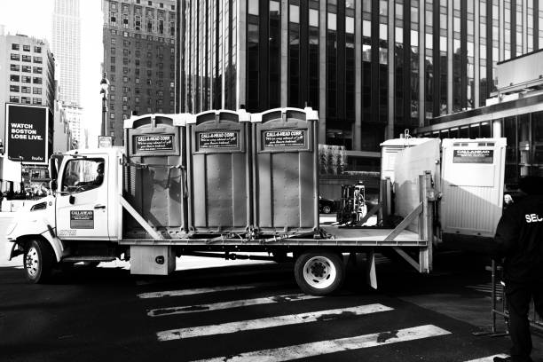 Best Portable toilet rental cost  in Random Lake, WI